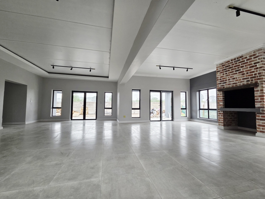 4 Bedroom Property for Sale in Haasendal Western Cape